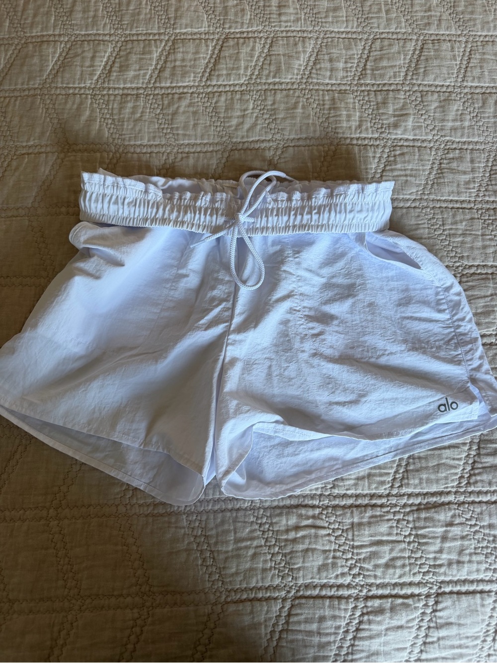 Alo alumni shorts